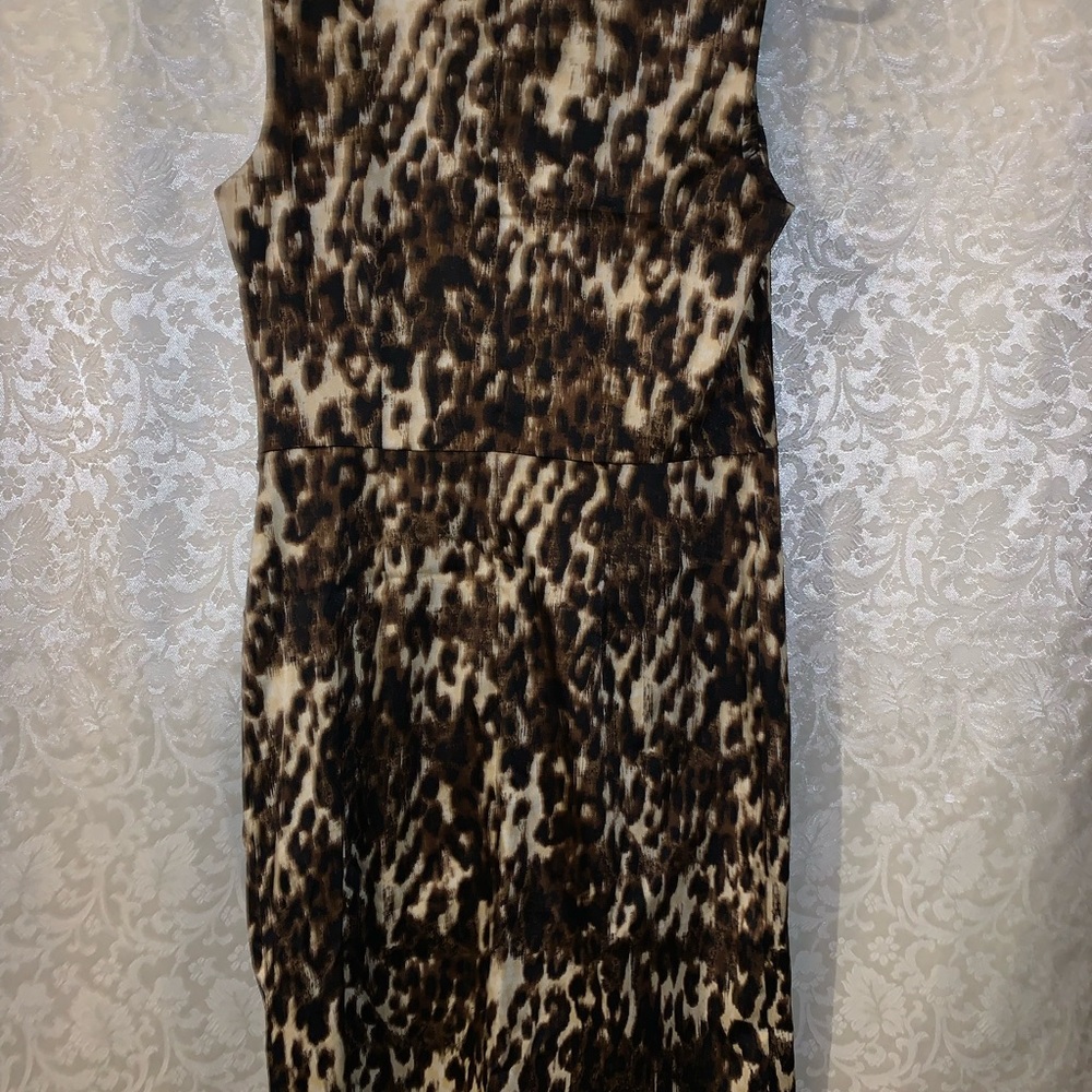 Dress - Picture 4 of 7